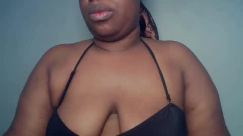 Snapshot of freaky_slut5 chatting on 04/26/26, 04:10 freaky slut5 online show from 04/26/26, 04:10