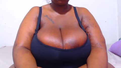 Snapshot of freakyboobsxx chatting on 12/30/24, 10:55 Kimmy online show from 12/30/24, 10:55