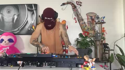 Snapshot of freakymf7 chatting on 01/10/26, 10:47 FreakyMFs online show from 01/10/26, 10:47