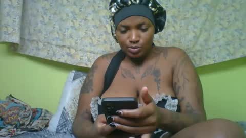 sly online show from 11/18/25, 01:00