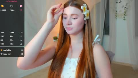 Snapshot of freckle_diyana chatting on 02/08/25, 12:49 Diyana online show from 02/08/25, 12:49