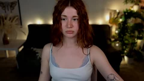 Snapshot of freckle_diyana chatting on 06/09/26, 06:52 Diyana online show from 06/09/26, 06:52