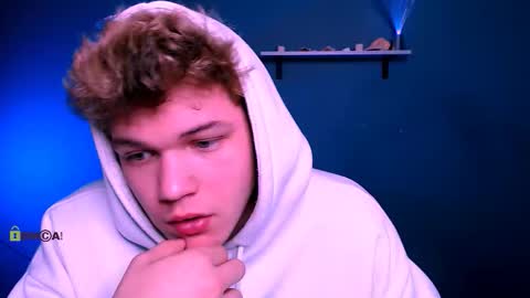 Snapshot of fred_strong chatting on 12/16/25, 09:58 Freddy online show from 12/16/25, 09:58