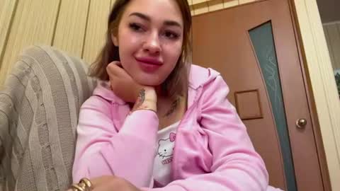 Emma online show from 07/28/26, 10:54