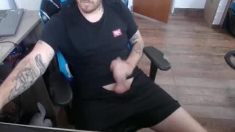 fredbkl2 online show from 11/25/25, 08:09