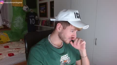 Snapshot of freddy_star chatting on 12/09/24, 08:54 Frederick Perin online show from 12/09/24, 08:54