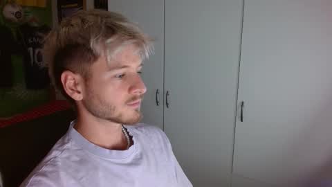 Snapshot of freddy_star chatting on 10/08/25, 11:52 Frederick Perin online show from 10/08/25, 11:52