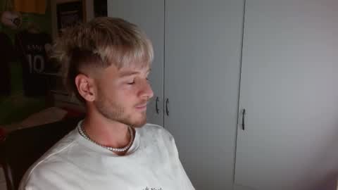 Snapshot of freddy_star chatting on 10/10/25, 11:42 Frederick Perin online show from 10/10/25, 11:42