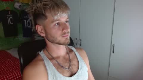 Snapshot of freddy_star chatting on 10/11/25, 02:37 Frederick Perin online show from 10/11/25, 02:37