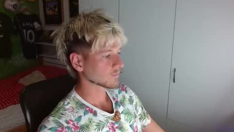 Snapshot of freddy_star chatting on 11/13/25, 10:30 Frederick Perin online show from 11/13/25, 10:30