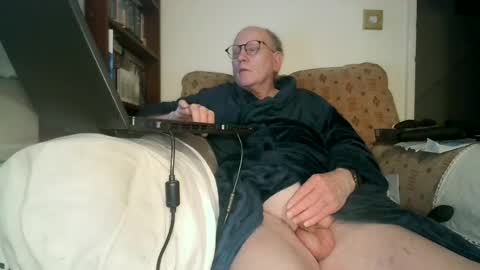 Snapshot of fredlittledick4 chatting on 07/19/26, 08:34 Keith online show from 07/19/26, 08:34