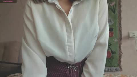 Mia online show from 05/14/26, 07:37