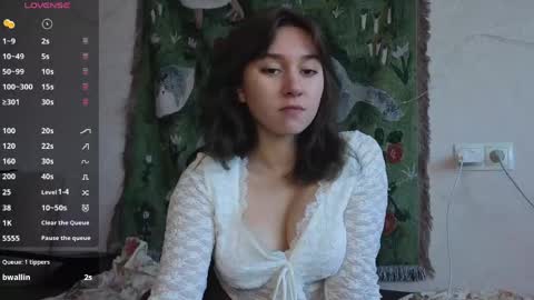 Mia online show from 05/21/26, 01:07