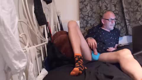 Snapshot of free4haul chatting on 10/11/25, 02:04 free4haul online show from 10/11/25, 02:04
