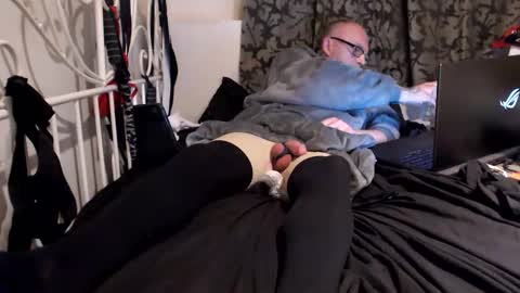 Snapshot of free4haul chatting on 10/26/25, 02:56 free4haul online show from 10/26/25, 02:56