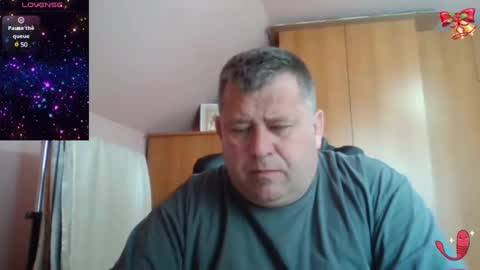 freeboy80180 online show from 03/07/25, 12:12