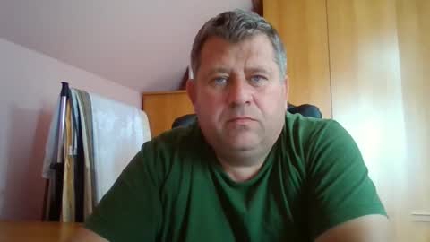 freeboy80180 online show from 09/12/25, 12:05