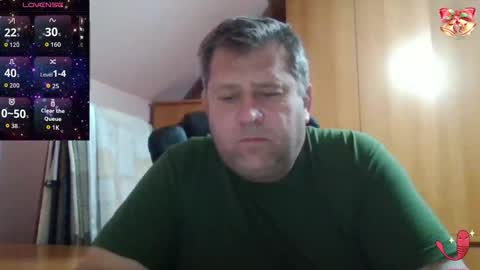 freeboy80180 online show from 12/17/25, 07:20