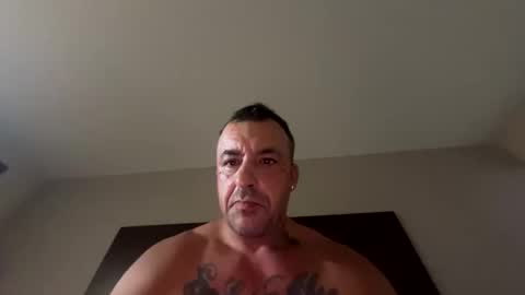 Snapshot of freeformsexysex chatting on 10/31/25, 07:31 freeformsexysex online show from 10/31/25, 07:31