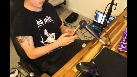 freeforyourpleasure online show from 11/27/25, 03:41