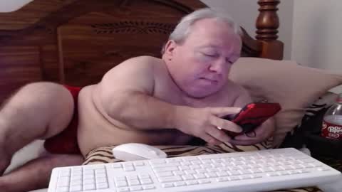 Cute Lil Man online show from 11/23/25, 06:46