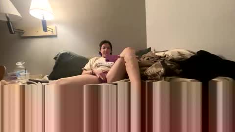 Snapshot of freethebirdclouds chatting on 03/04/26, 03:23 freethebirdclouds online show from 03/04/26, 03:23