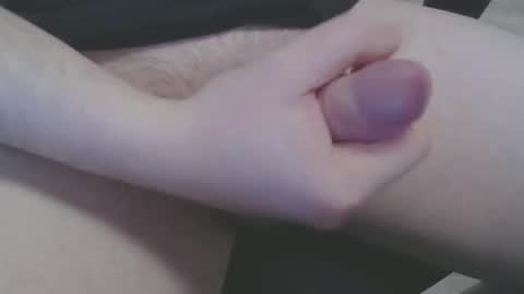 Snapshot of freezer357686 chatting on 03/08/25, 12:20 freezer357686 online show from 03/08/25, 12:20