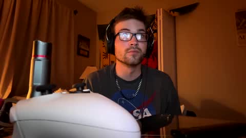 freezeskiii online show from 09/18/25, 02:13