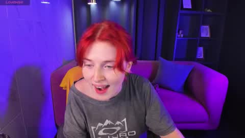 Snapshot of freirene chatting on 10/12/25, 01:32 Freirene online show from 10/12/25, 01:32