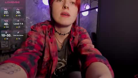 Snapshot of freirene chatting on 10/18/25, 02:51 Freirene online show from 10/18/25, 02:51