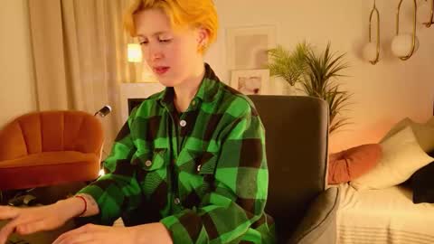 Freirene online show from 01/17/26, 03:17