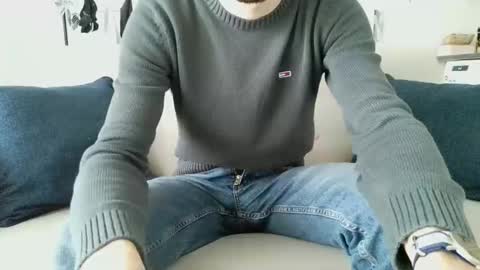 Snapshot of french_666999 chatting on 02/08/25, 02:16 French 666999 online show from 02/08/25, 02:16