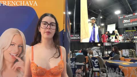 Snapshot of frenchava chatting on 10/26/25, 06:03 Ava online show from 10/26/25, 06:03