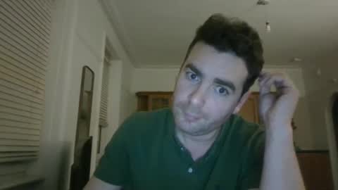 Snapshot of frenchbdmaninlondon chatting on 01/01/25, 08:04 Horny Paul online show from 01/01/25, 08:04