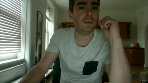 Snapshot of frenchbdmaninlondon chatting on 01/22/25, 02:46 Horny Paul online show from 01/22/25, 02:46