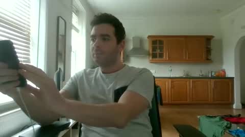 Snapshot of frenchbdmaninlondon chatting on 01/23/25, 12:41 Horny Paul online show from 01/23/25, 12:41