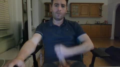 Snapshot of frenchbdmaninlondon chatting on 03/04/25, 09:32 Horny Paul online show from 03/04/25, 09:32