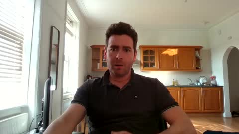 Snapshot of frenchbdmaninlondon chatting on 03/05/25, 02:23 Horny Paul online show from 03/05/25, 02:23