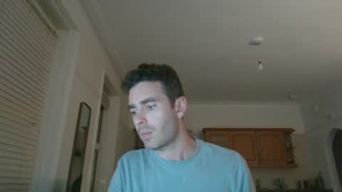 Snapshot of frenchbdmaninlondon chatting on 09/08/25, 09:58 Horny Paul online show from 09/08/25, 09:58