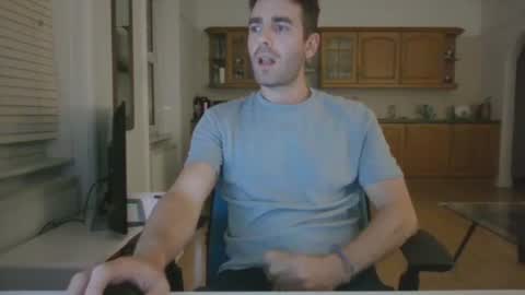 Snapshot of frenchbdmaninlondon chatting on 09/09/25, 10:20 Horny Paul online show from 09/09/25, 10:20