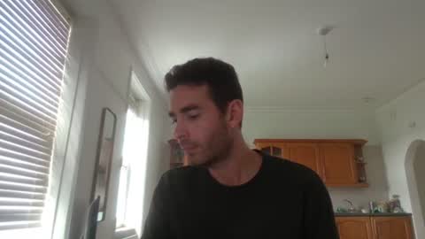 Snapshot of frenchbdmaninlondon chatting on 09/11/25, 11:54 Horny Paul online show from 09/11/25, 11:54