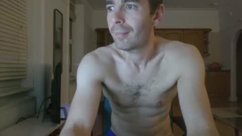 Snapshot of frenchbdmaninlondon chatting on 09/30/25, 10:37 Horny Paul online show from 09/30/25, 10:37