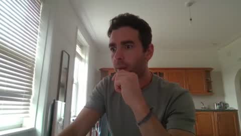 Snapshot of frenchbdmaninlondon chatting on 10/01/25, 12:11 Horny Paul online show from 10/01/25, 12:11