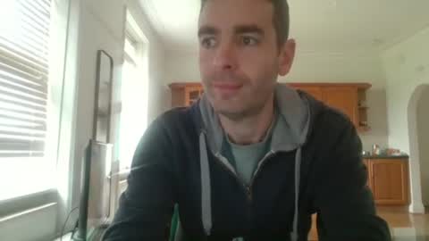 Snapshot of frenchbdmaninlondon chatting on 10/16/25, 11:11 Horny Paul online show from 10/16/25, 11:11