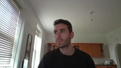 Snapshot of frenchbdmaninlondon chatting on 10/27/25, 11:36 Horny Paul online show from 10/27/25, 11:36