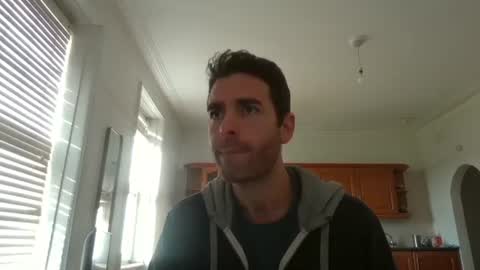 Snapshot of frenchbdmaninlondon chatting on 11/17/25, 12:55 Horny Paul online show from 11/17/25, 12:55