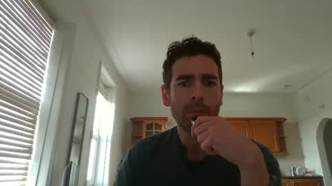 Snapshot of frenchbdmaninlondon chatting on 11/26/25, 01:56 Horny Paul online show from 11/26/25, 01:56