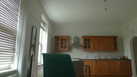 Snapshot of frenchbdmaninlondon chatting on 11/27/25, 01:24 Horny Paul online show from 11/27/25, 01:24