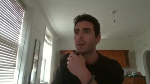 Snapshot of frenchbdmaninlondon chatting on 11/28/25, 01:25 Horny Paul online show from 11/28/25, 01:25