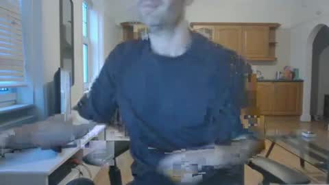 Snapshot of frenchbdmaninlondon chatting on 12/18/25, 03:18 Horny Paul online show from 12/18/25, 03:18